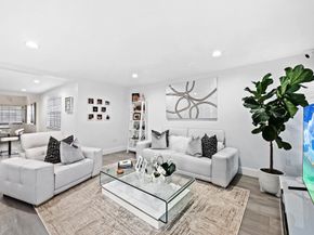 8340 NW 167th Ter, Miami Lakes FL 33016