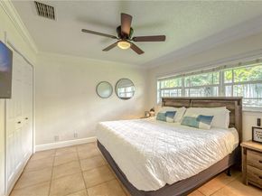 3351 NE 17th Way, Oakland Park FL 33334