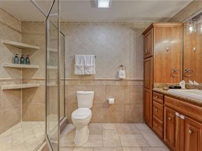 3351 NE 17th Way, Oakland Park FL 33334