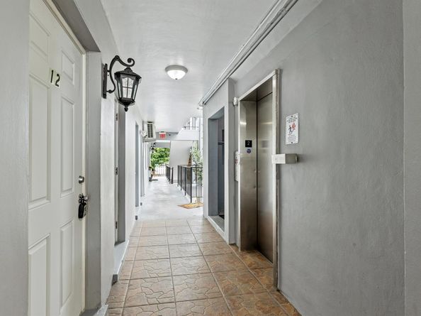 1021 NE 24th Avenue 12, Pompano Beach FL 33062