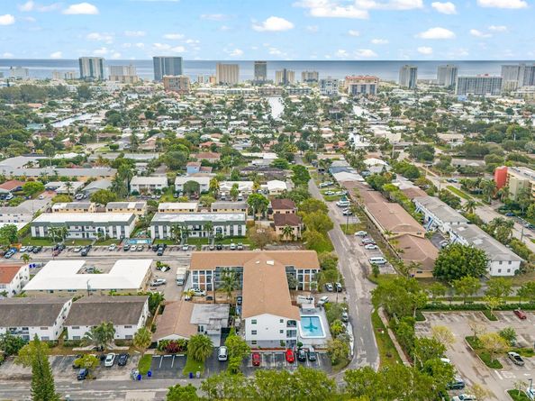 1021 NE 24th Avenue 12, Pompano Beach FL 33062