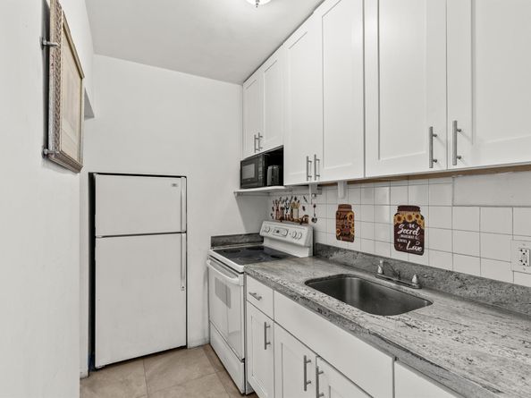 1021 NE 24th Avenue 12, Pompano Beach FL 33062