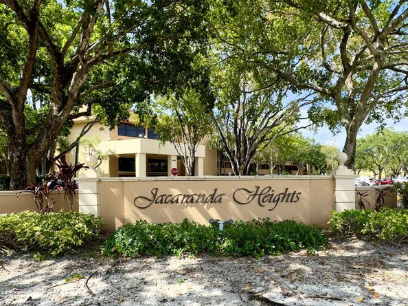 8592 W Sunrise Blvd 406, Plantation FL 33322