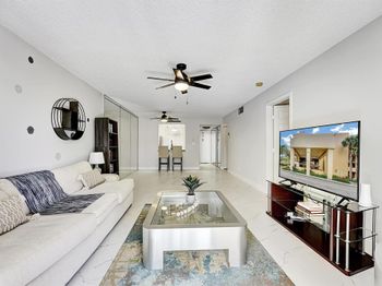 8592 W Sunrise Blvd