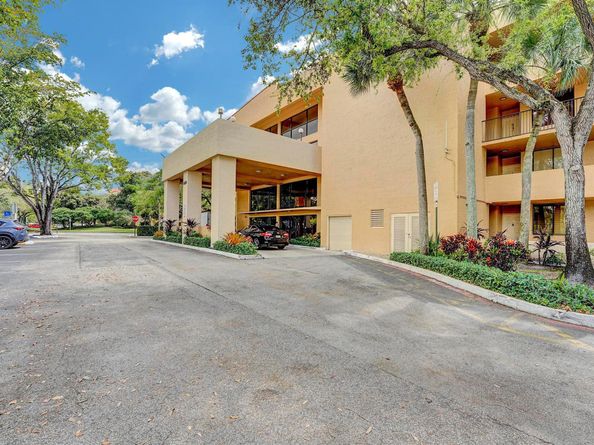 8592 W Sunrise Blvd 406, Plantation FL 33322