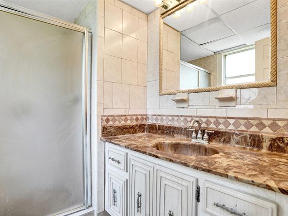 2801 Somerset Dr 101, Lauderdale Lakes FL 33311
