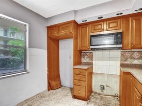 2801 Somerset Dr 101, Lauderdale Lakes FL 33311