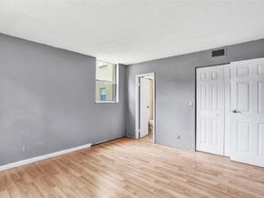 2801 Somerset Dr 101, Lauderdale Lakes FL 33311