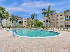 2801 Somerset Dr 101, Lauderdale Lakes FL 33311