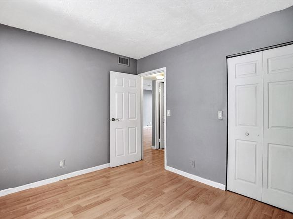 2801 Somerset Dr 101, Lauderdale Lakes FL 33311