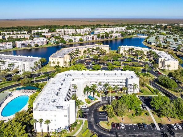7775 Southampton Terrace 310, Tamarac FL 33321
