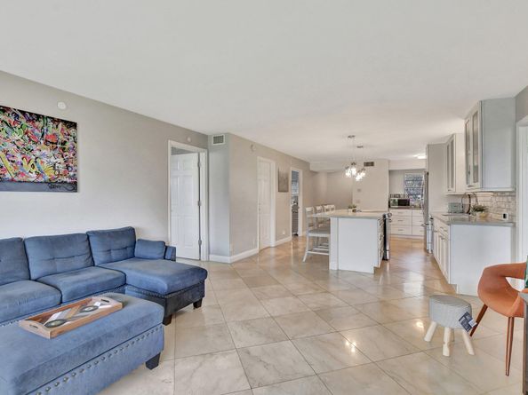 6400 NW 2nd Avenue 124, Boca Raton FL 33487