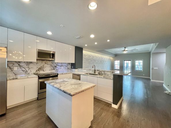 621 SW 1st Ave 621, Pompano Beach FL 33060