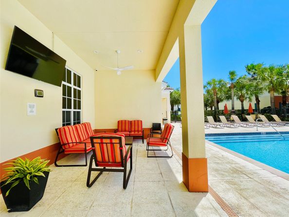 621 SW 1st Ave 621, Pompano Beach FL 33060