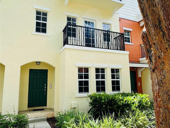 621 SW 1st Ave 621, Pompano Beach FL 33060