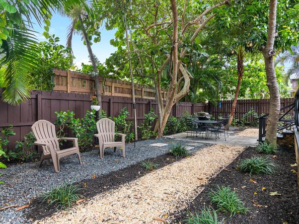 713 NE 17th Rd, Fort Lauderdale FL 33304