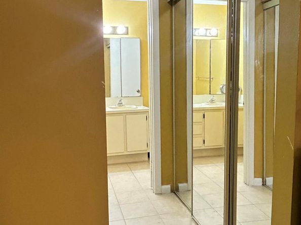 391 Springdale Circle, Palm Springs FL 33461