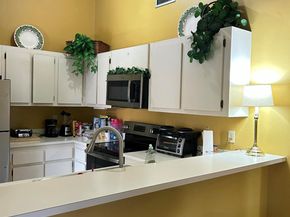 391 Springdale Circle, Palm Springs FL 33461