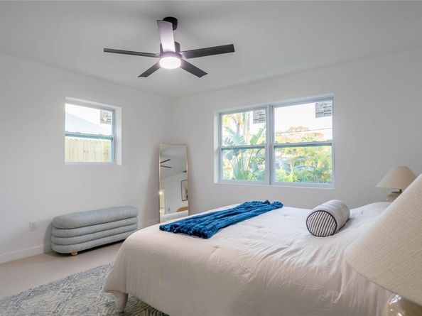 770 NE 34th CT, Oakland Park FL 33334