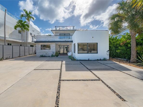 3304 NE 15th Ct, Fort Lauderdale FL 33304