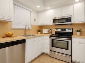 630 Tennis Club Dr 105, Fort Lauderdale FL 33311