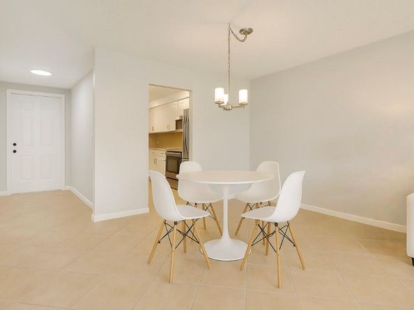 630 Tennis Club Dr 105, Fort Lauderdale FL 33311