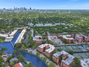 630 Tennis Club Dr 105, Fort Lauderdale FL 33311