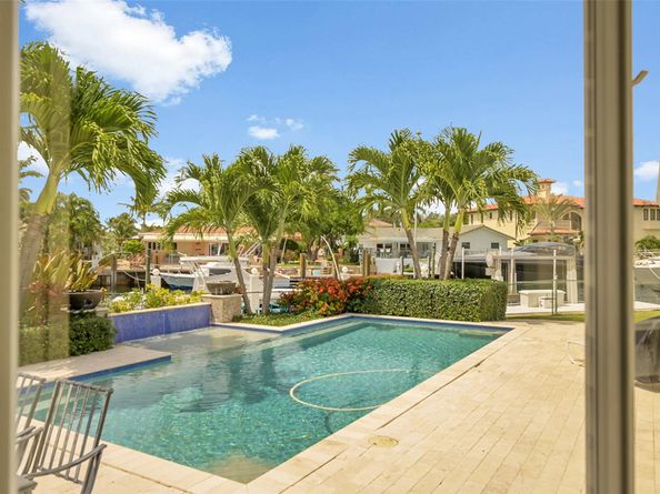 2920 NE 23rd St, Pompano Beach FL 33062