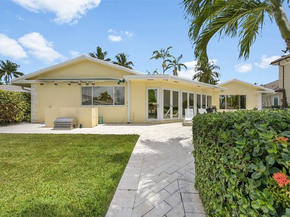 2920 NE 23rd St, Pompano Beach FL 33062