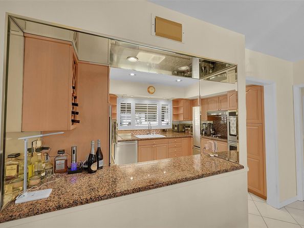 2920 NE 23rd St, Pompano Beach FL 33062