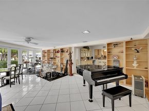 2920 NE 23rd St, Pompano Beach FL 33062