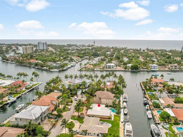 2920 NE 23rd St, Pompano Beach FL 33062