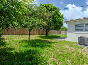 1717 16th Court N, Lake Worth Beach FL 33460