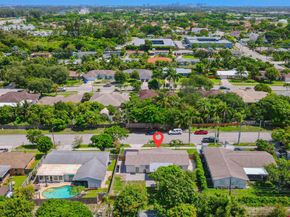 1717 16th Court N, Lake Worth Beach FL 33460