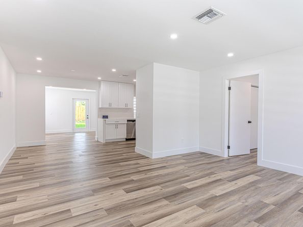 1717 16th Court N, Lake Worth Beach FL 33460