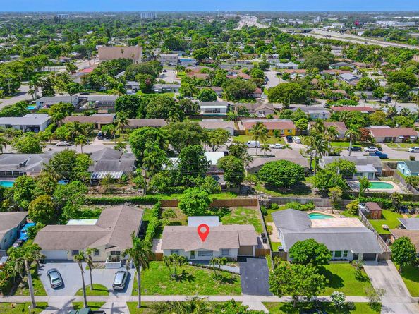 1717 16th Court N, Lake Worth Beach FL 33460
