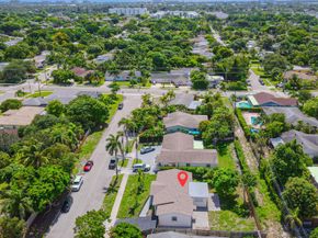 1717 16th Court N, Lake Worth Beach FL 33460