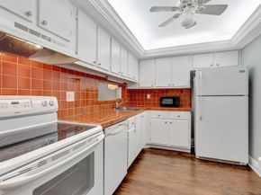 5190 Las Verdes Circle 202, Delray Beach FL 33484