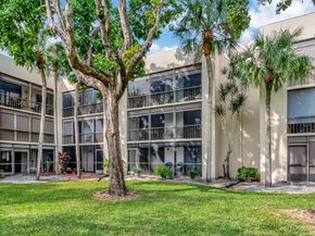5190 Las Verdes Circle 202, Delray Beach FL 33484