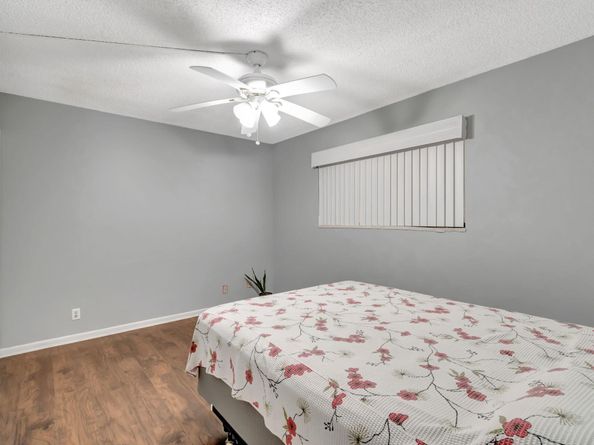 5190 Las Verdes Circle 202, Delray Beach FL 33484