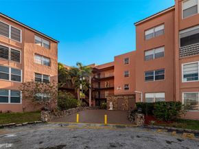 2861 Somerset Dr 317, Lauderdale Lakes FL 33311