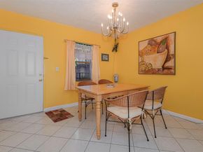 2861 Somerset Dr 317, Lauderdale Lakes FL 33311