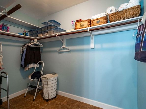 571 SE 12th St, Pompano Beach FL 33060