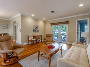571 SE 12th St, Pompano Beach FL 33060