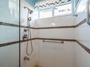 571 SE 12th St, Pompano Beach FL 33060