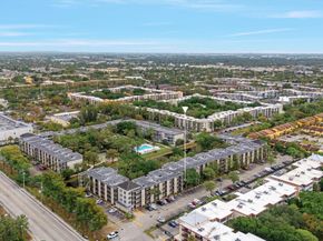4899 NW 26th Ct 348, Lauderdale Lakes FL 33313