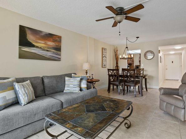 4899 NW 26th Ct 348, Lauderdale Lakes FL 33313