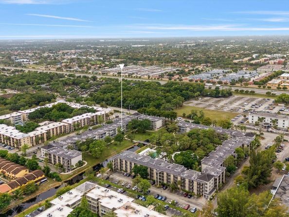 4899 NW 26th Ct 348, Lauderdale Lakes FL 33313