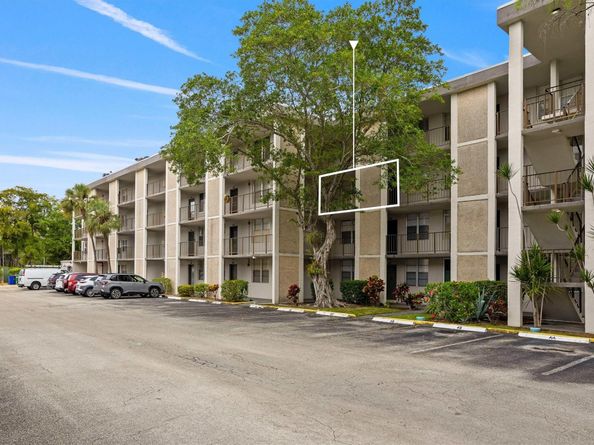 4899 NW 26th Ct 348, Lauderdale Lakes FL 33313