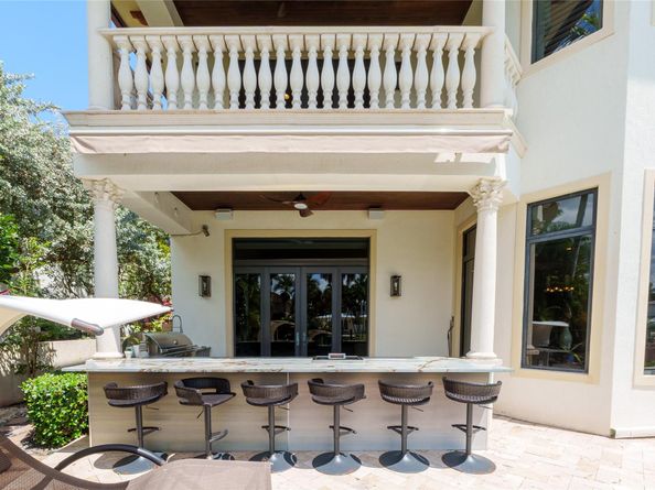 441 Royal Plaza Dr, Fort Lauderdale FL 33301